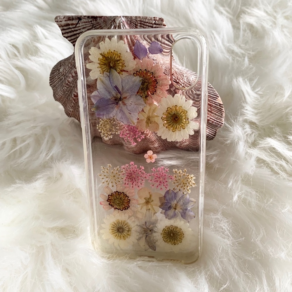 Hand Pressed Floral iPhone Case 📱 🌸 - Picture 5 of 6